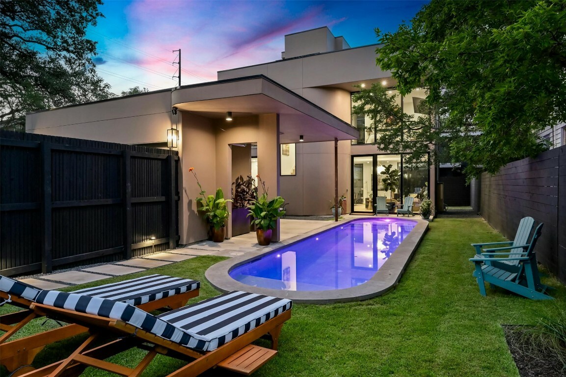 Property Photo: 908 Columbus TX 78704