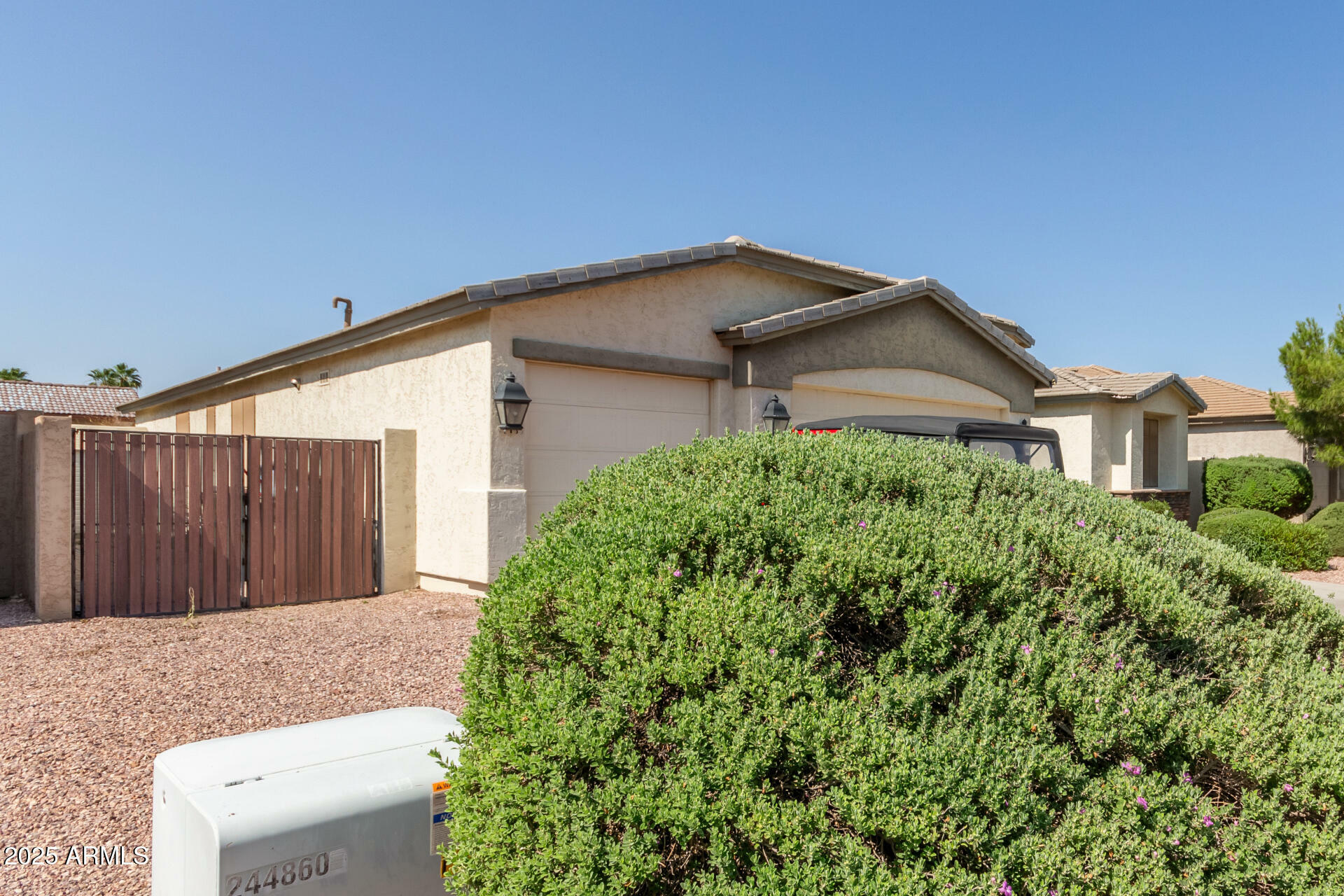 Property Photo: 8256 W Bloomfield Road AZ 85381