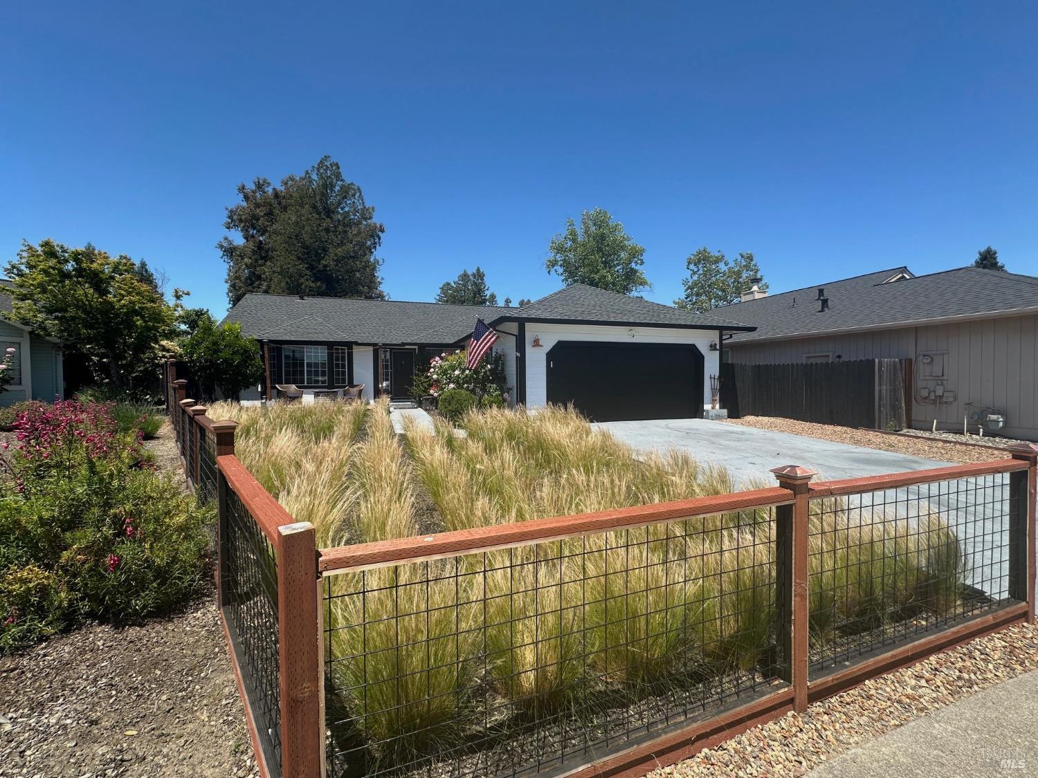919 W Starburst Court  Windsor CA 95492 photo