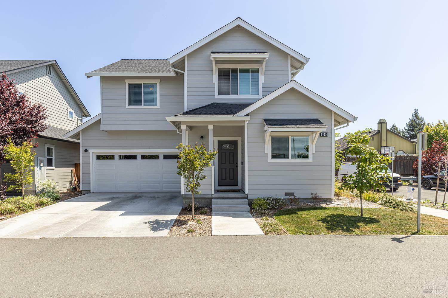 Property Photo:  2205 Tapian Way  CA 95403 