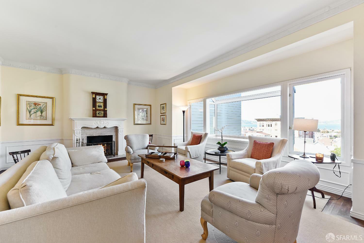 Property Photo: 2068 Vallejo Street CA 94123