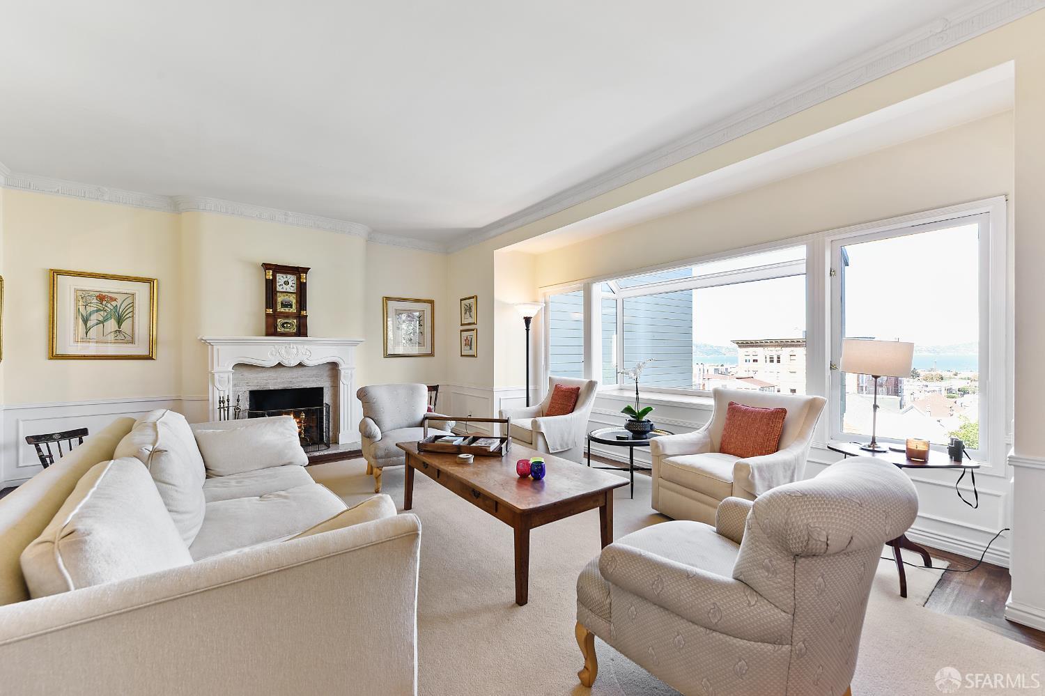 Property Photo: 2068 Vallejo Street CA 94123