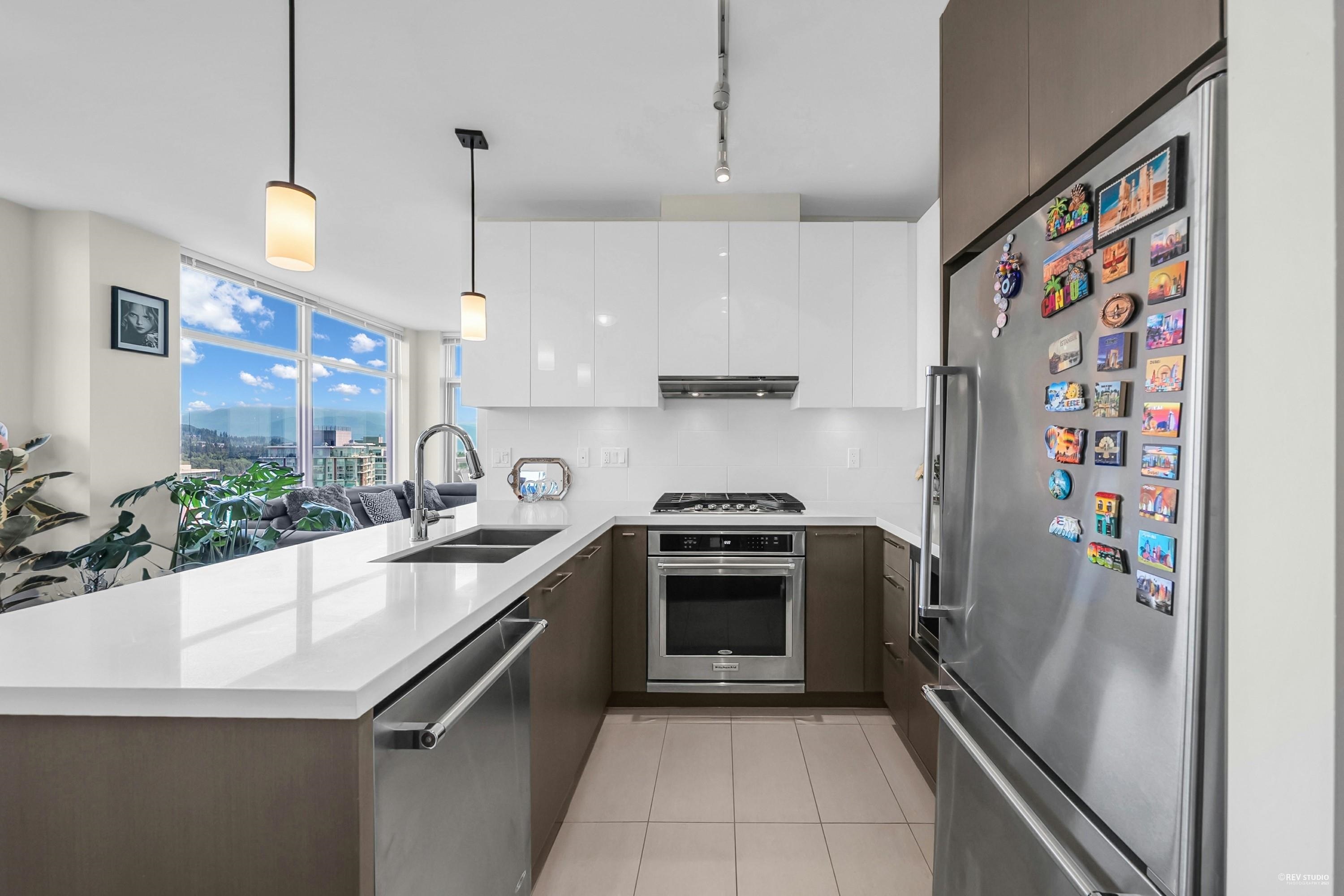 Property Photo: 3080 Lincoln Avenue 3502 BC V3B 0L9