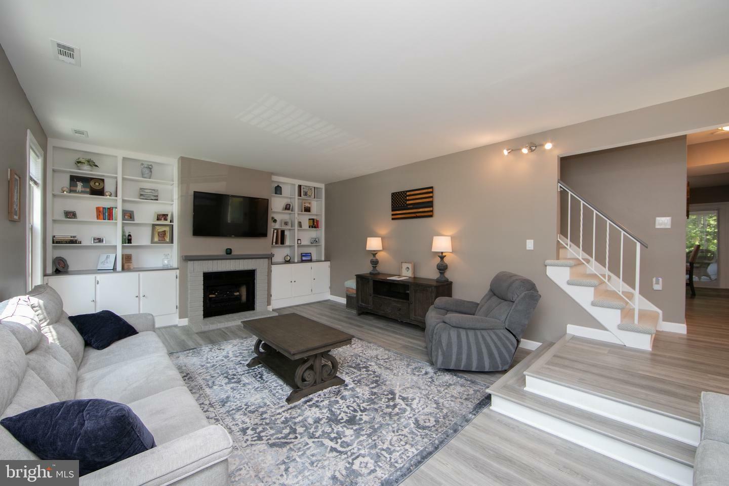 Property Photo: 36 Bretshire Court NJ 08055