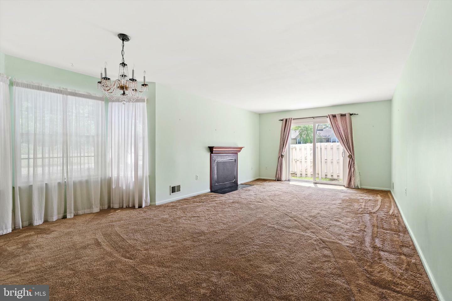 Property Photo:  1 Huber Court  NJ 08520 