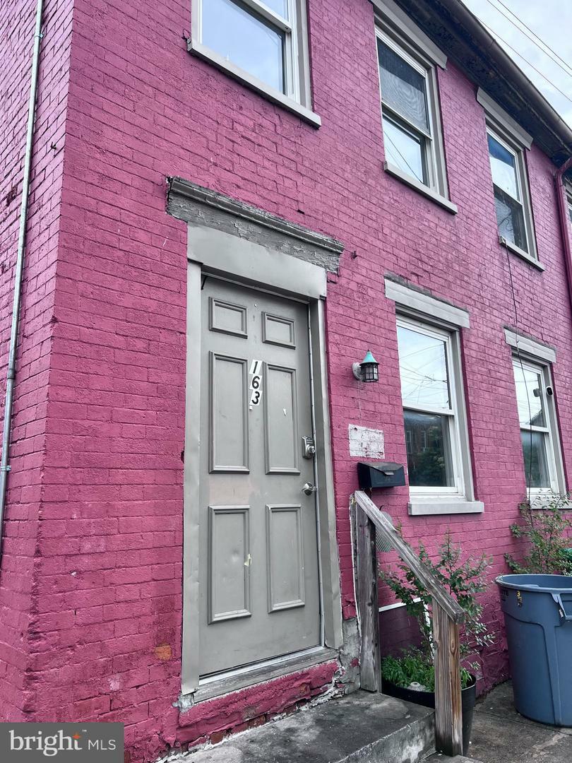 163 N West Street  Carlisle PA 17013 photo