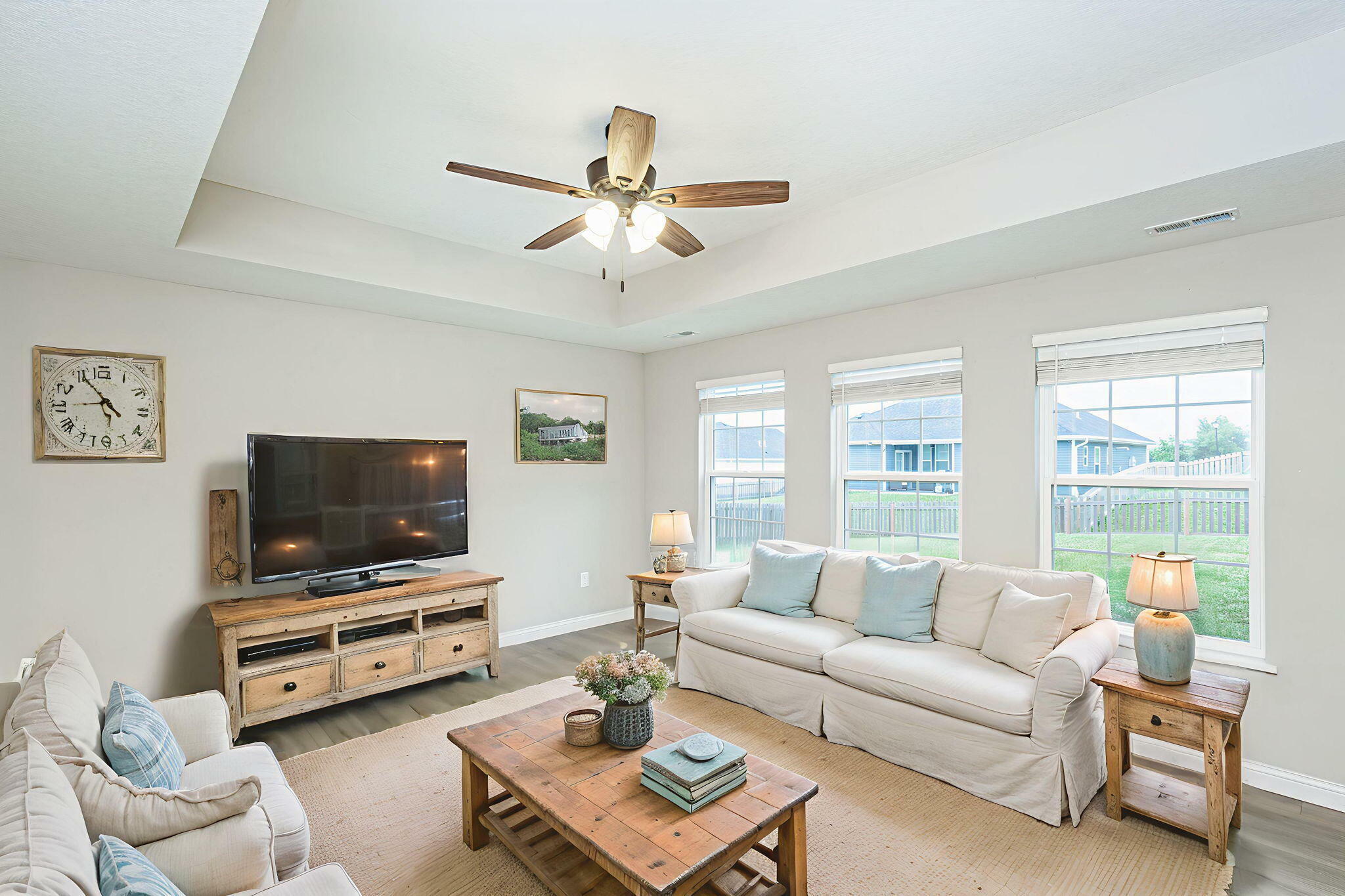 Property Photo: 712 Armitage Dr MO 65202