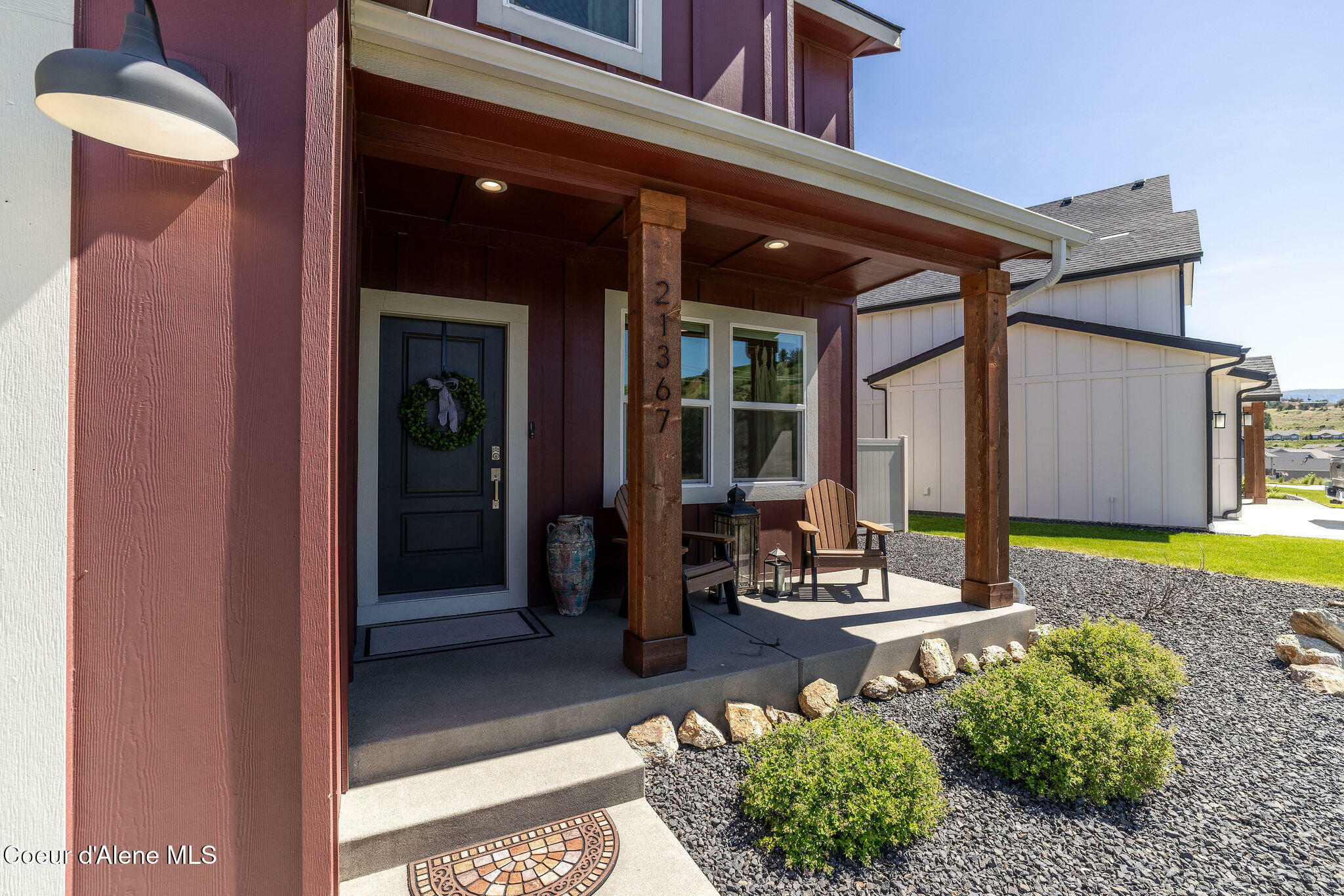 Property Photo: 21367 E Acadia Court WA 99019