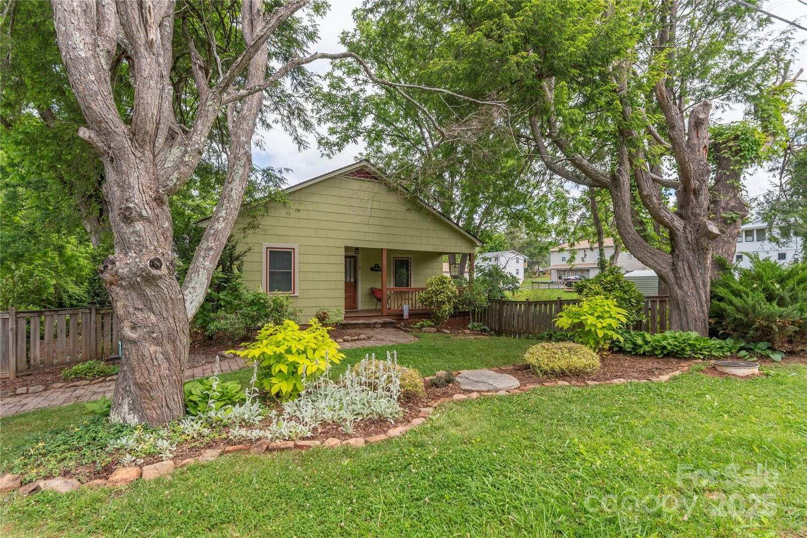 Property Photo:  7 Grove Street  NC 28787 