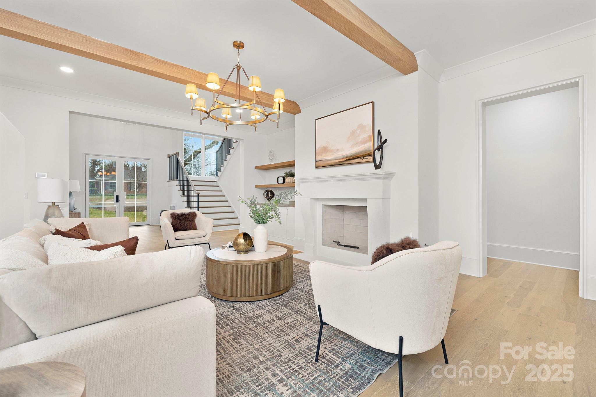 Property Photo: 1321 Ferncliff Road NC 28211