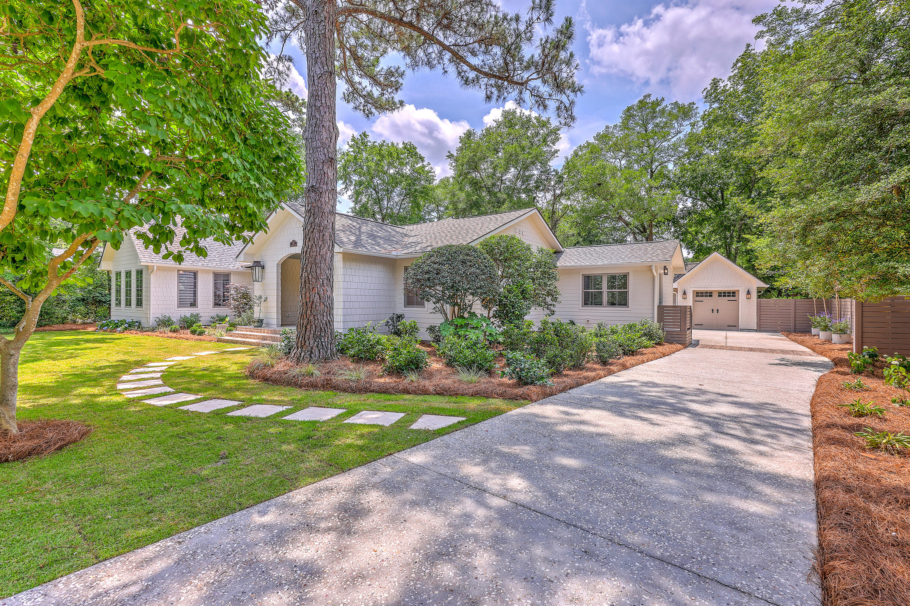 Property Photo: 974 Cliffwood Drive SC 29464