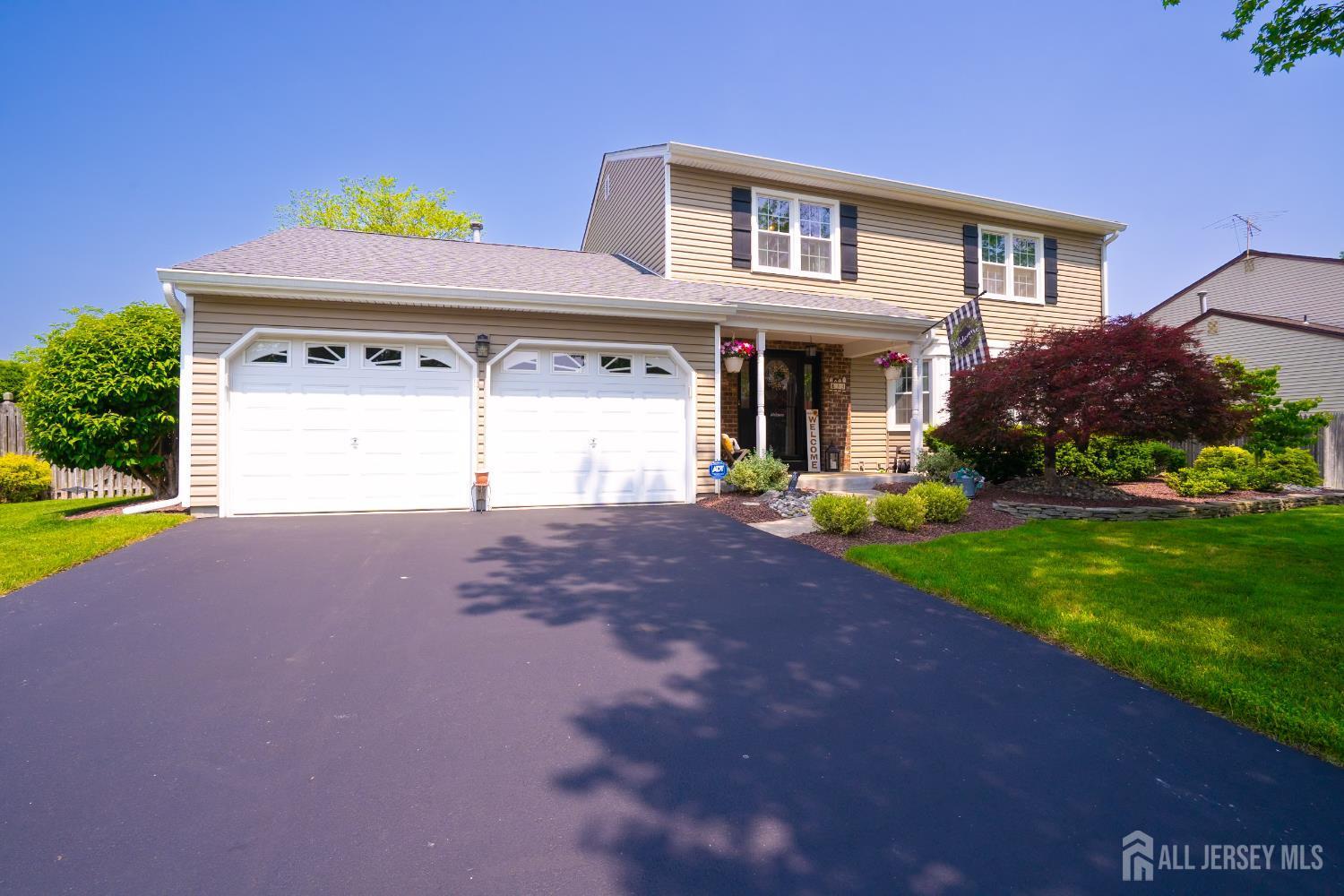 Property Photo: 33 Wetherhill Way NJ 08810
