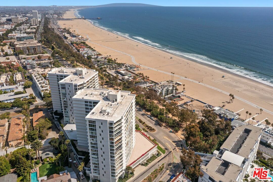 Property Photo:  201 Ocean Ave  CA 90402 