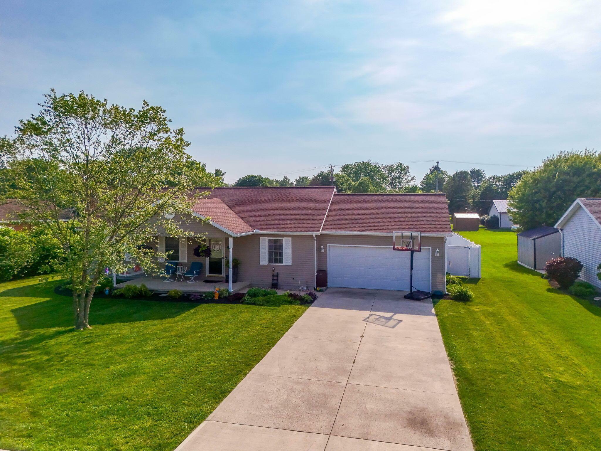 Property Photo: 96 Dudley Circle OH 43344