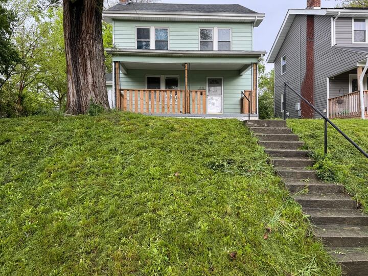 Property Photo:  1936 Floral Avenue  OH 43223 