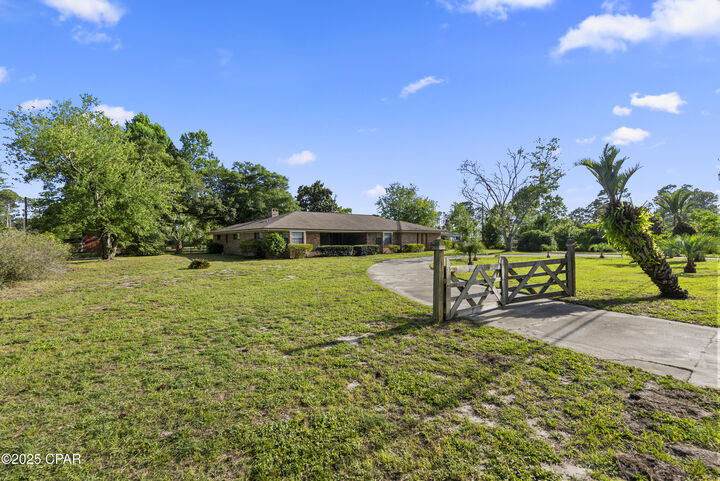 Property Photo: 7425 Laird Street FL 32408