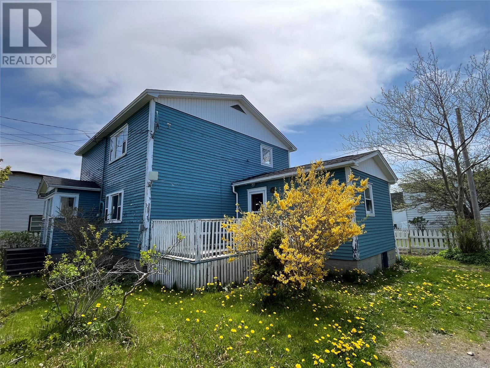 Property Photo: 32 O'Reilly Street NL A0B 2Y0
