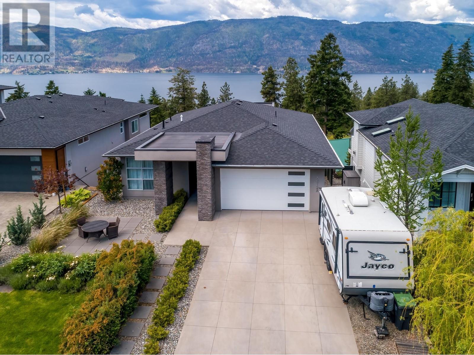 Property Photo: 8612 Heritage Drive BC V4V 2W2
