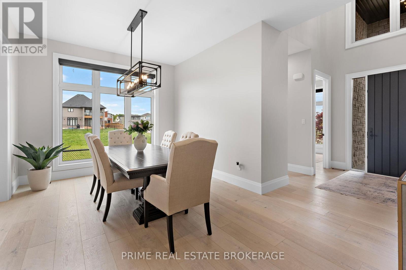Property Photo: 2540 Bridgehaven Drive ON N6G 0Z7