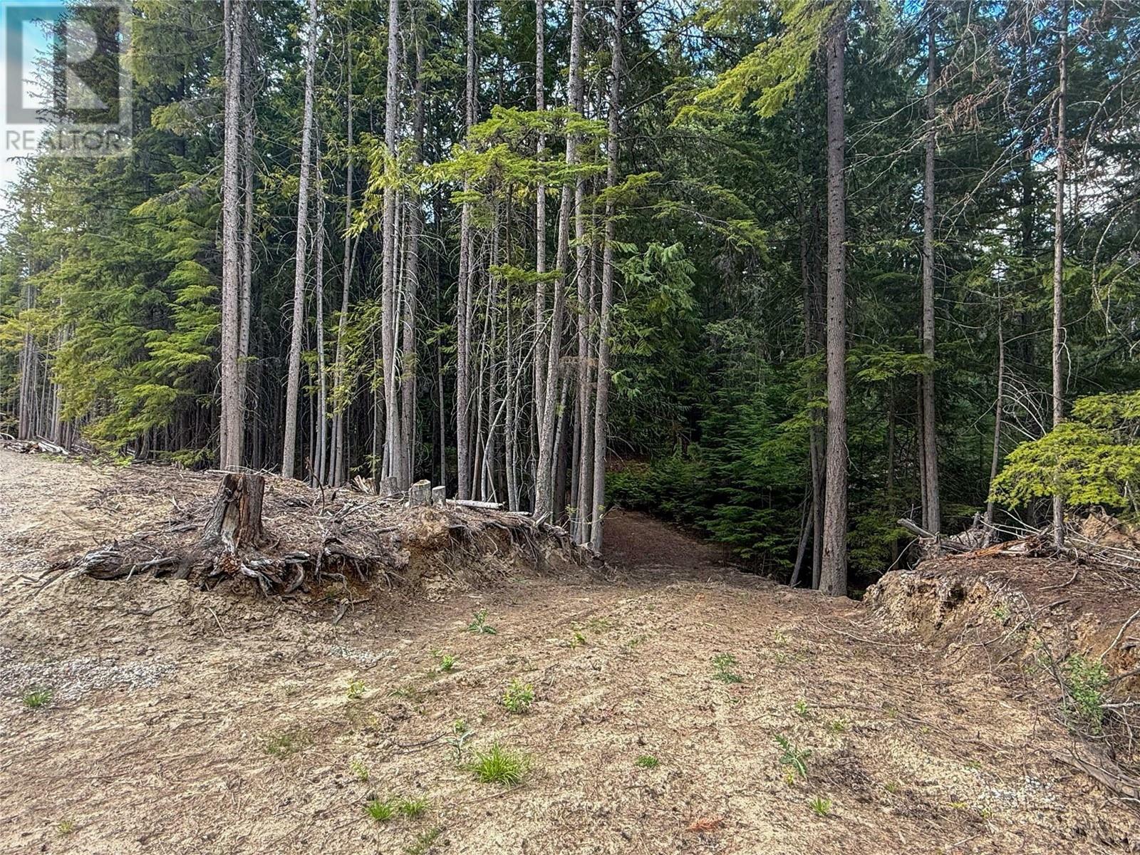 Property Photo: 3945 Saunders Road BC V0G 2J0