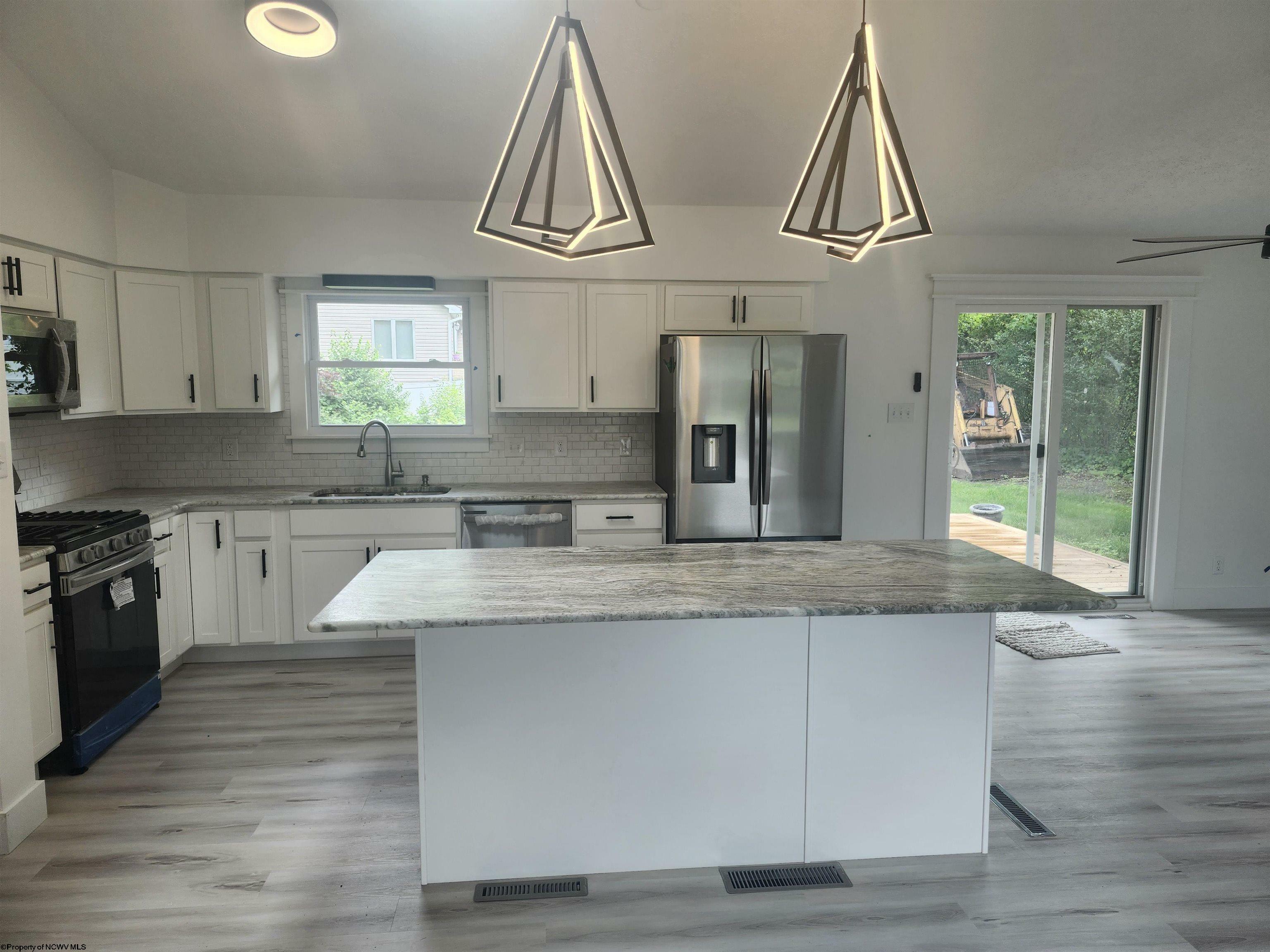 Property Photo: 675 Colonial Drive WV 26505