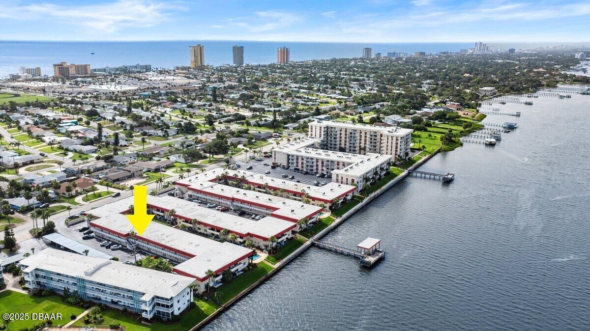 Property Photo: 2901 N Halifax Avenue 215 FL 32118