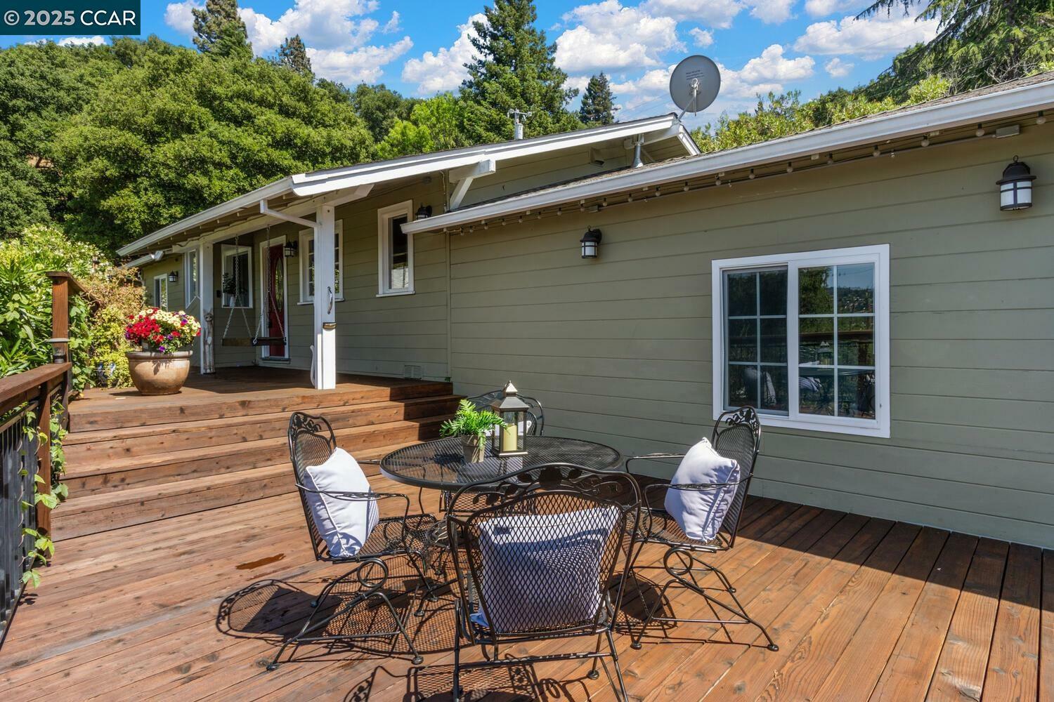 Property Photo:  5 Lucille Way  CA 94563 