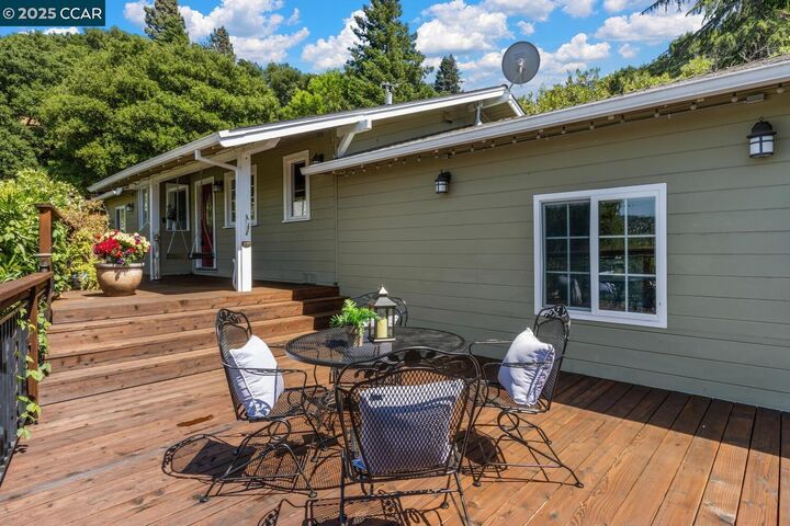 5 Lucille Way  Orinda CA 94563 photo