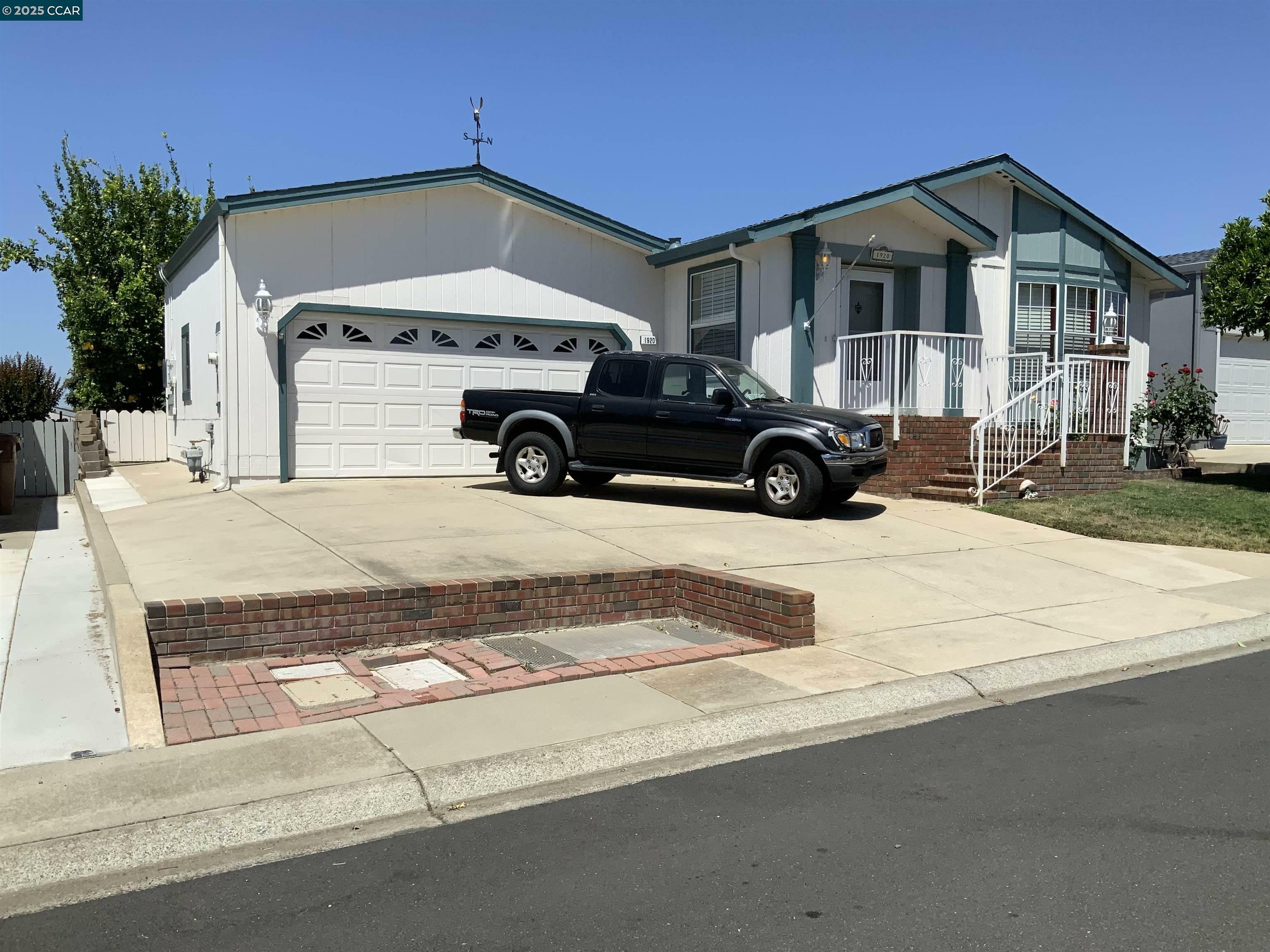 Property Photo: 1920 Geneva Ln CA 94509