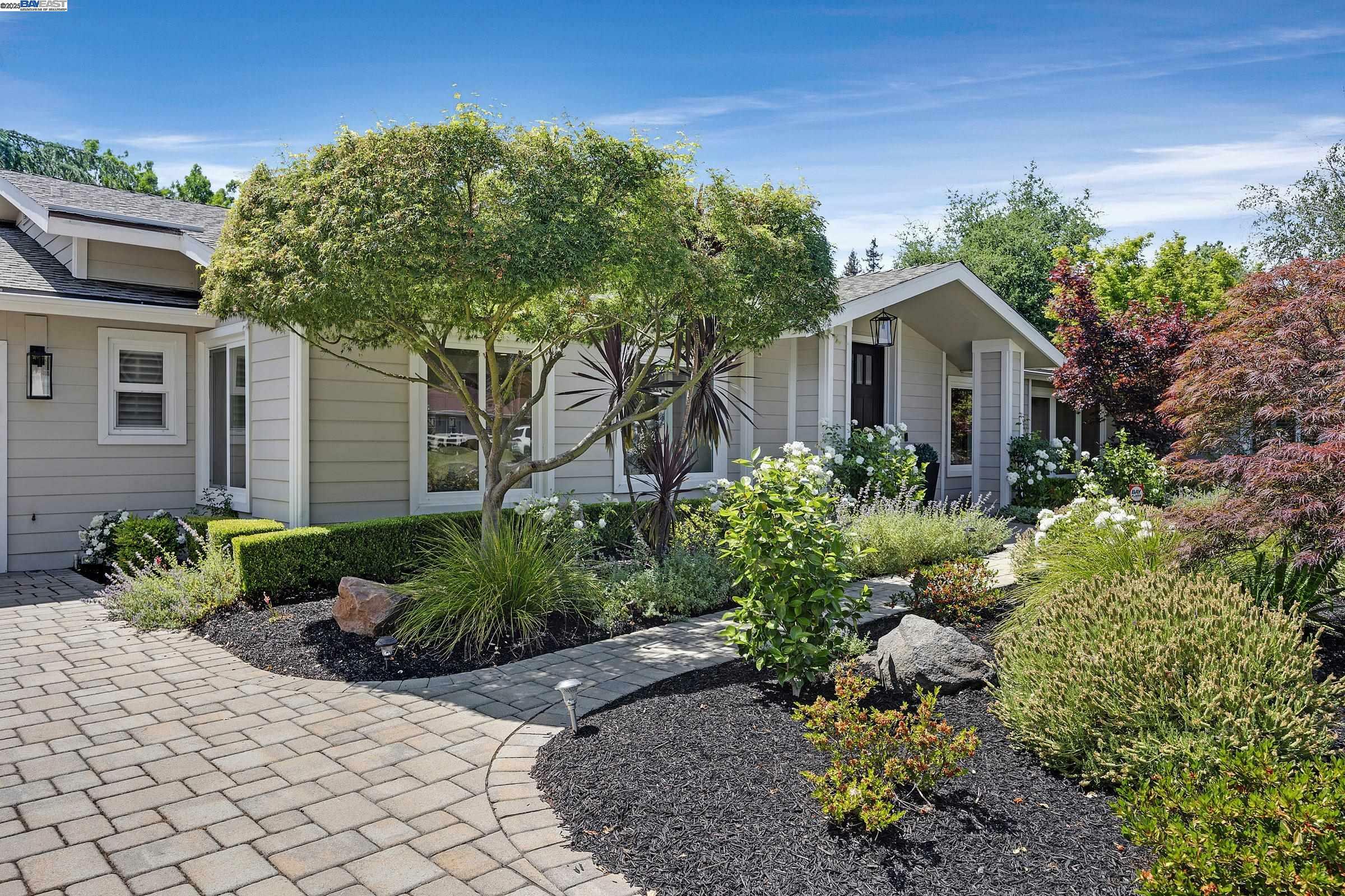 Property Photo: 3144 Roundhill Rd CA 94507