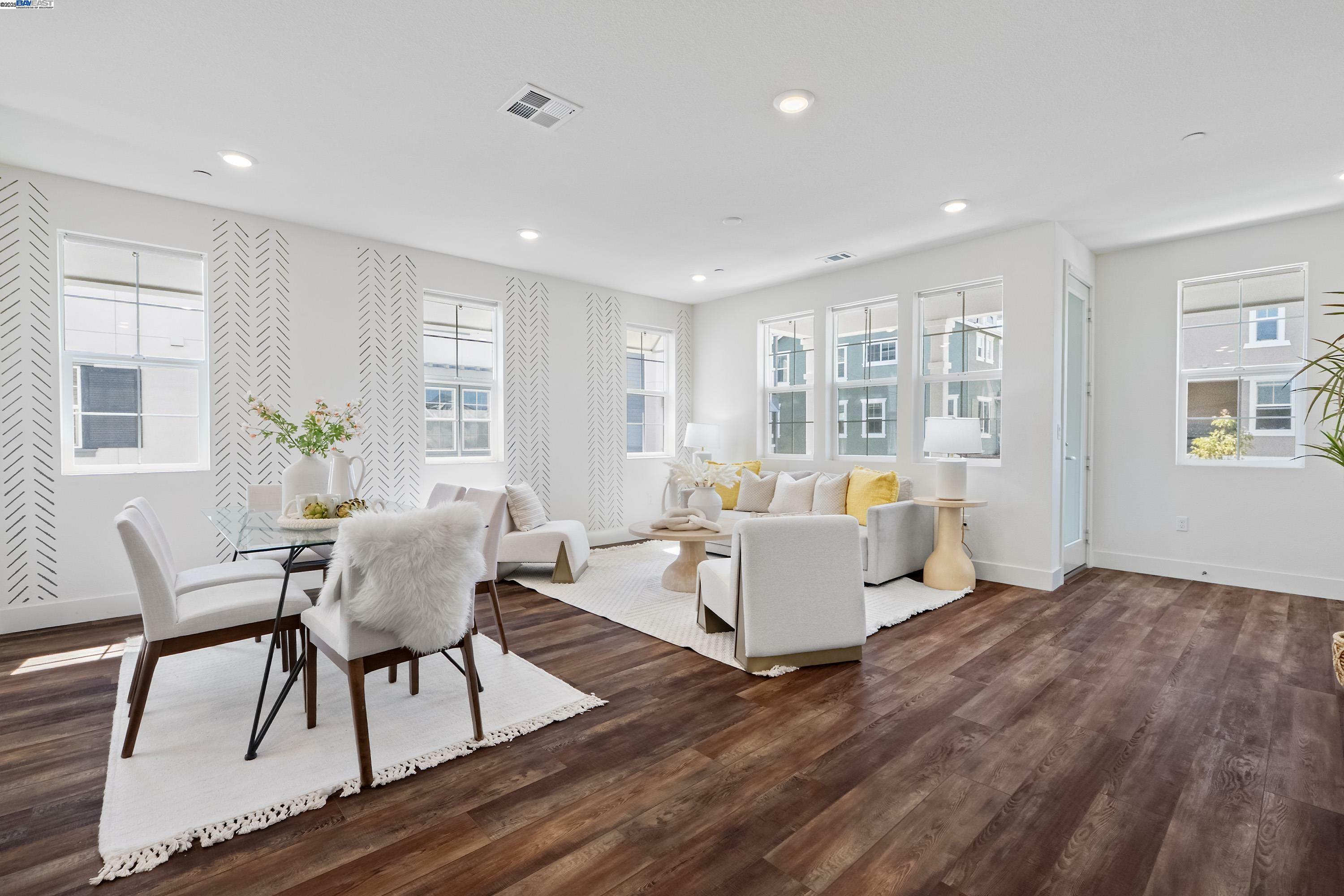 Property Photo:  37428 Bowline Rd  CA 94560 