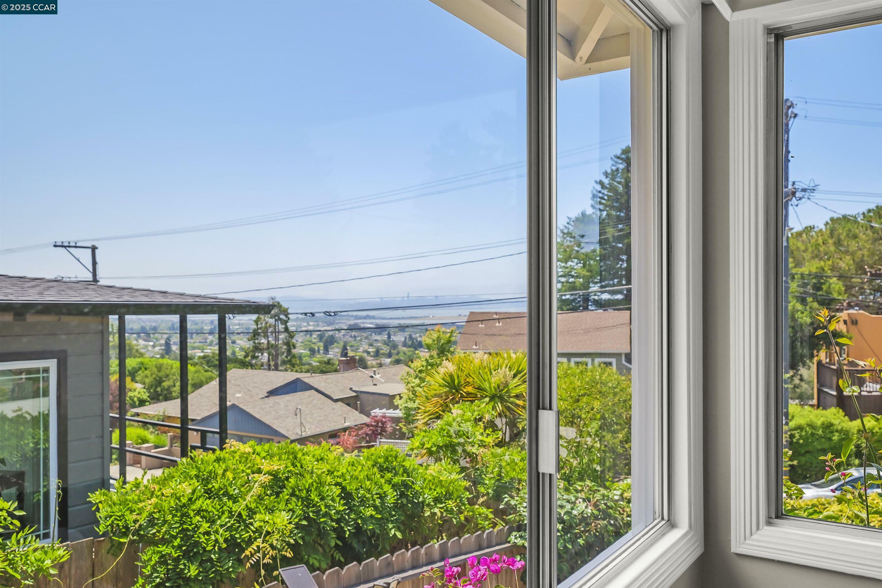 69 Stratford  Kensington CA 94707 photo