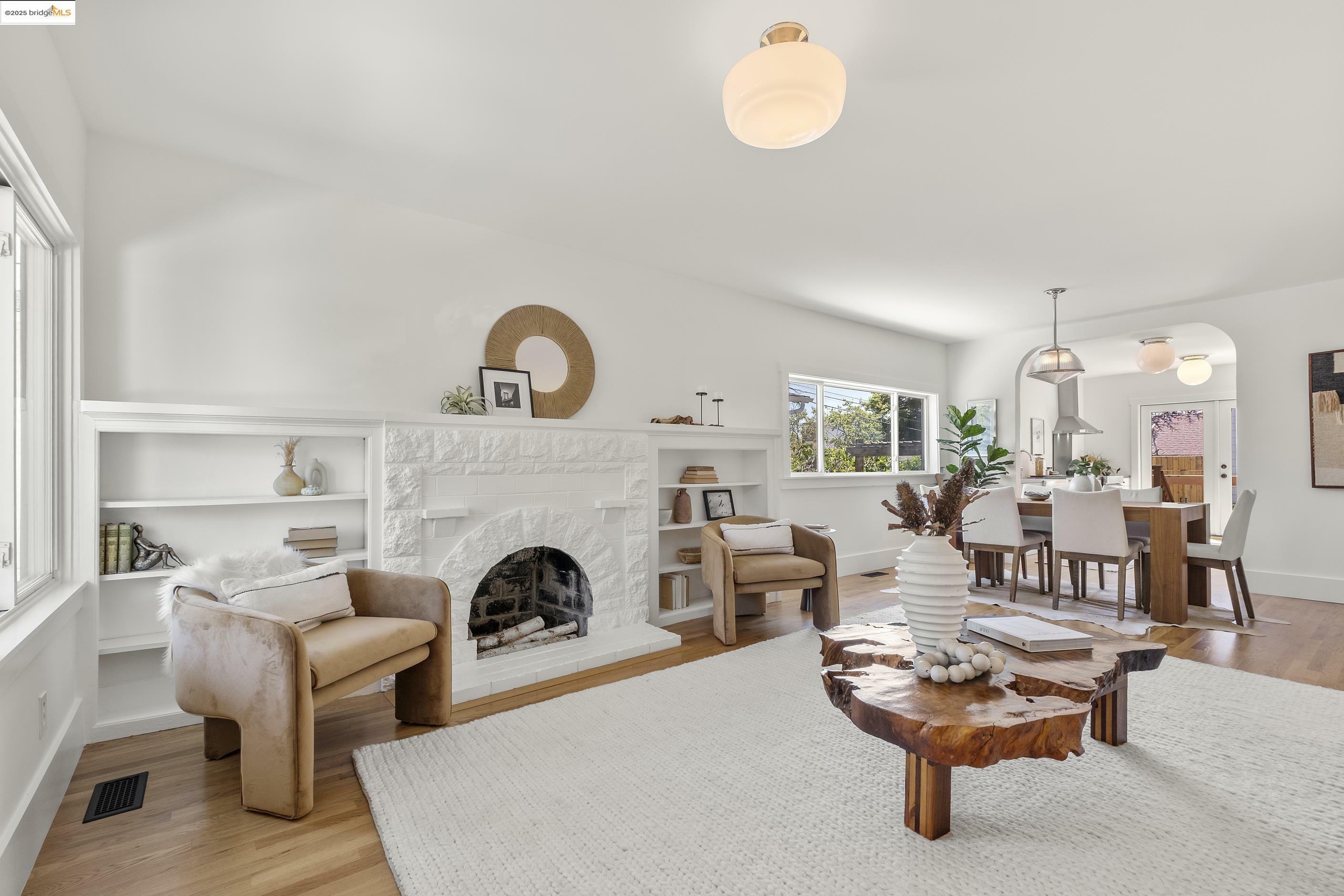Property Photo:  2514-2516 Mathews St  CA 94702 
