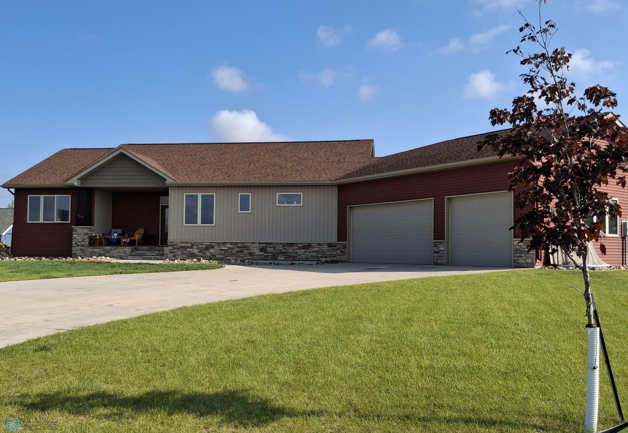 4619 38 1/2 Avenue N  Reiles Acres ND 58102 photo