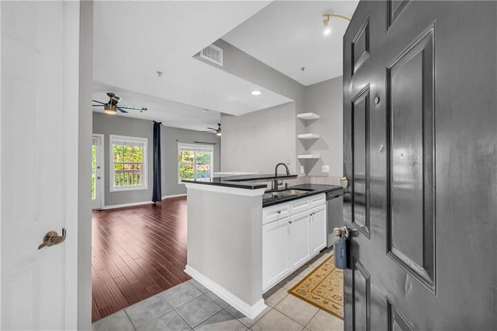 1250 Parkwood Circle SE 1213  Atlanta GA 30339 photo