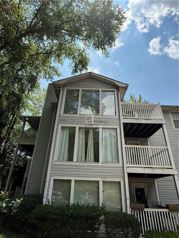 2107 Augusta Drive SE  Marietta GA 30067 photo