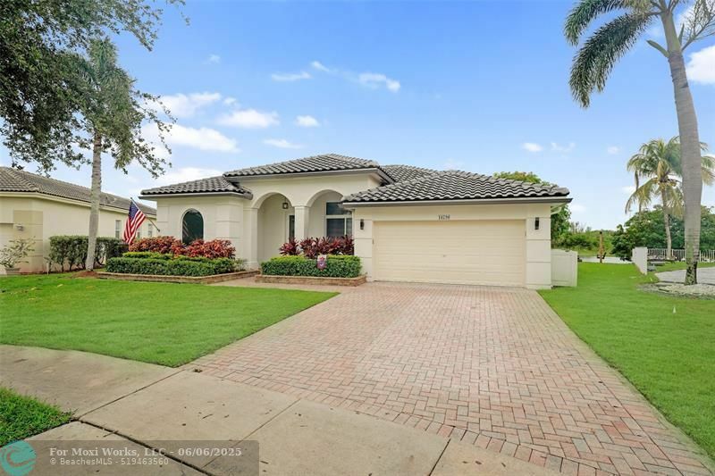 Property Photo: 16796 NW 8th St FL 33028