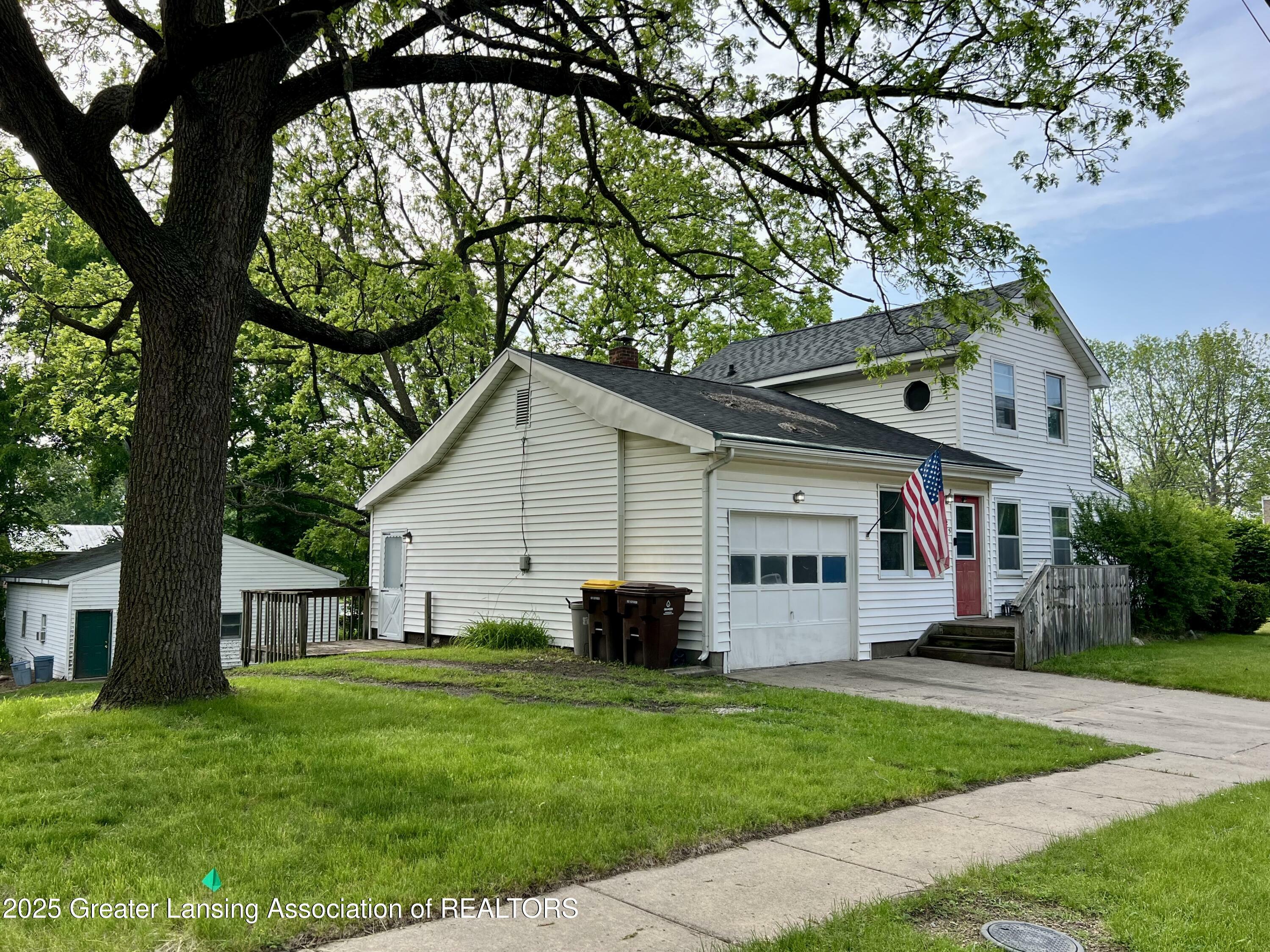 Property Photo: 125 N East Street MI 48854