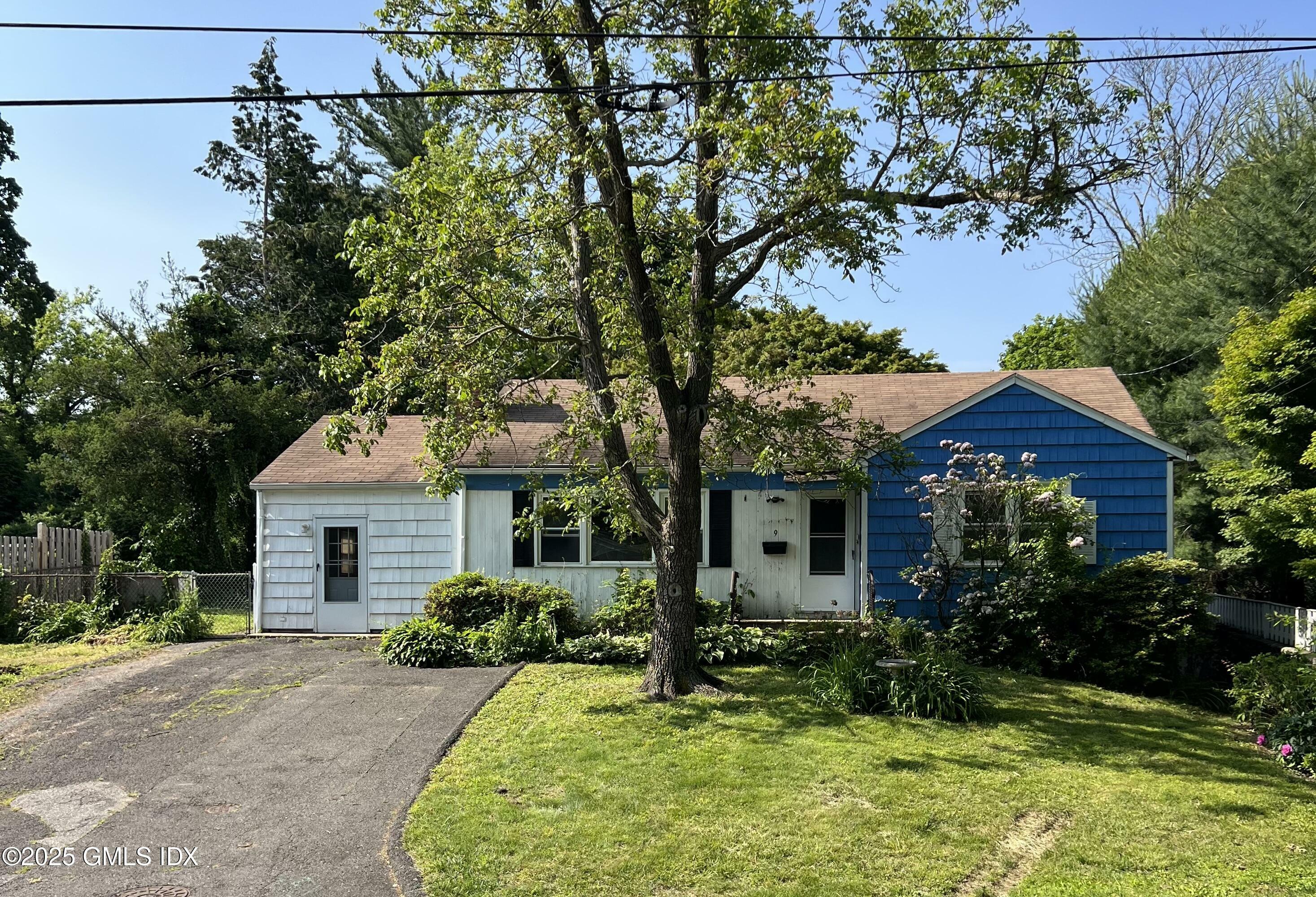 Property Photo: 9 Carleton Street CT 06830