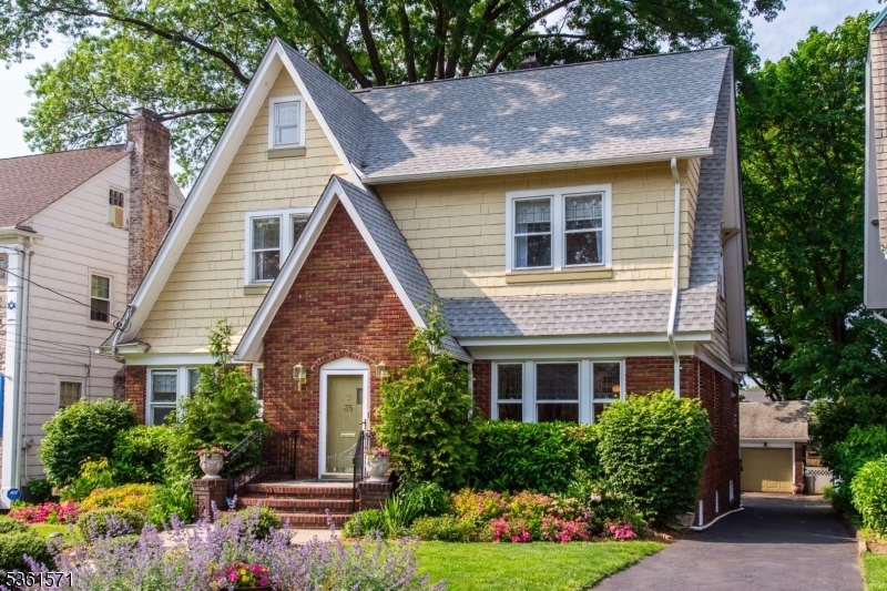 Property Photo: 35 Ball Ter NJ 07040