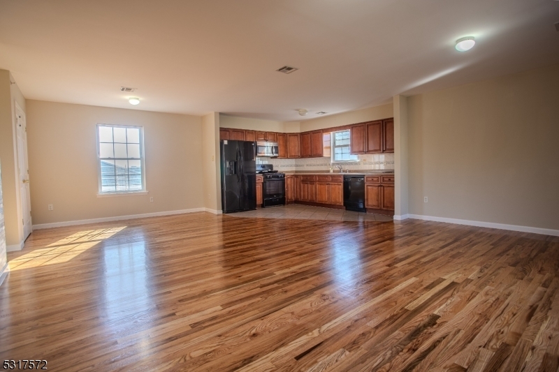 Property Photo: 90 W Kinney St 3 NJ 07102