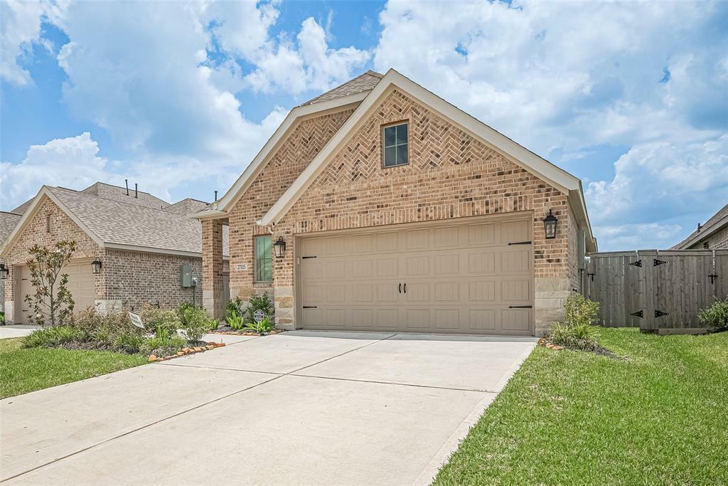 Property Photo:  27115 Butterfly Mint Ln Lane  TX 77447 