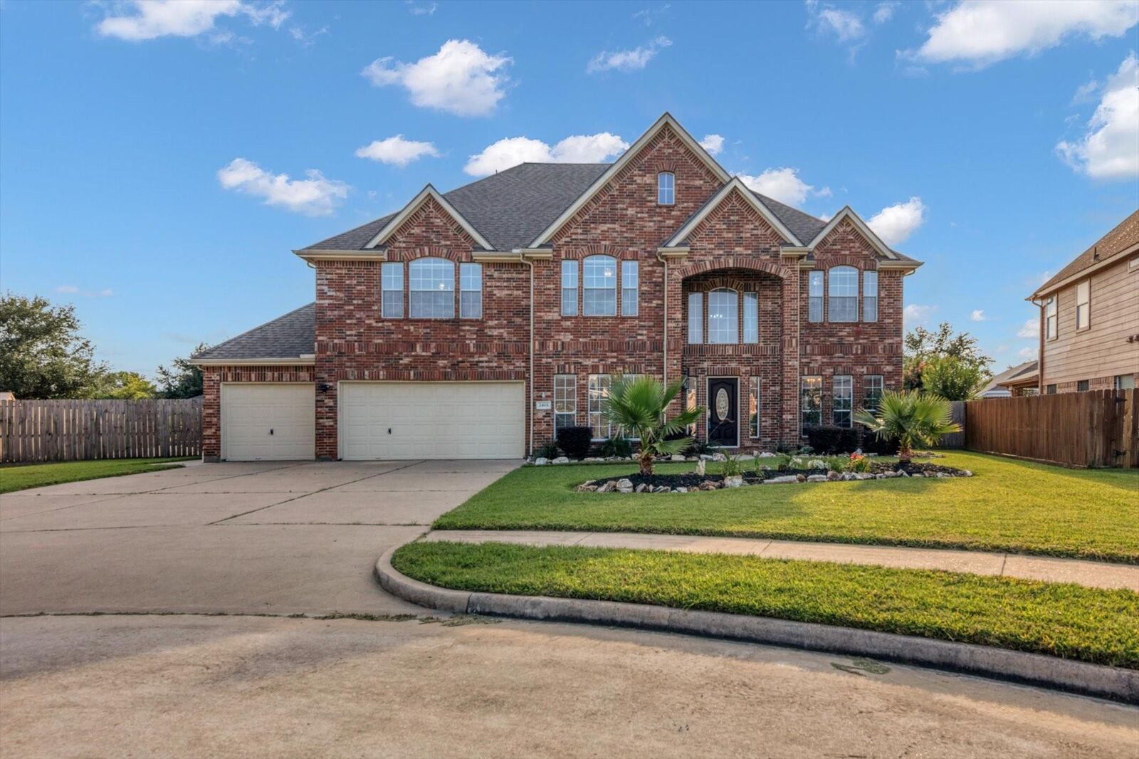 Property Photo: 2402 Leslie Lane TX 77536