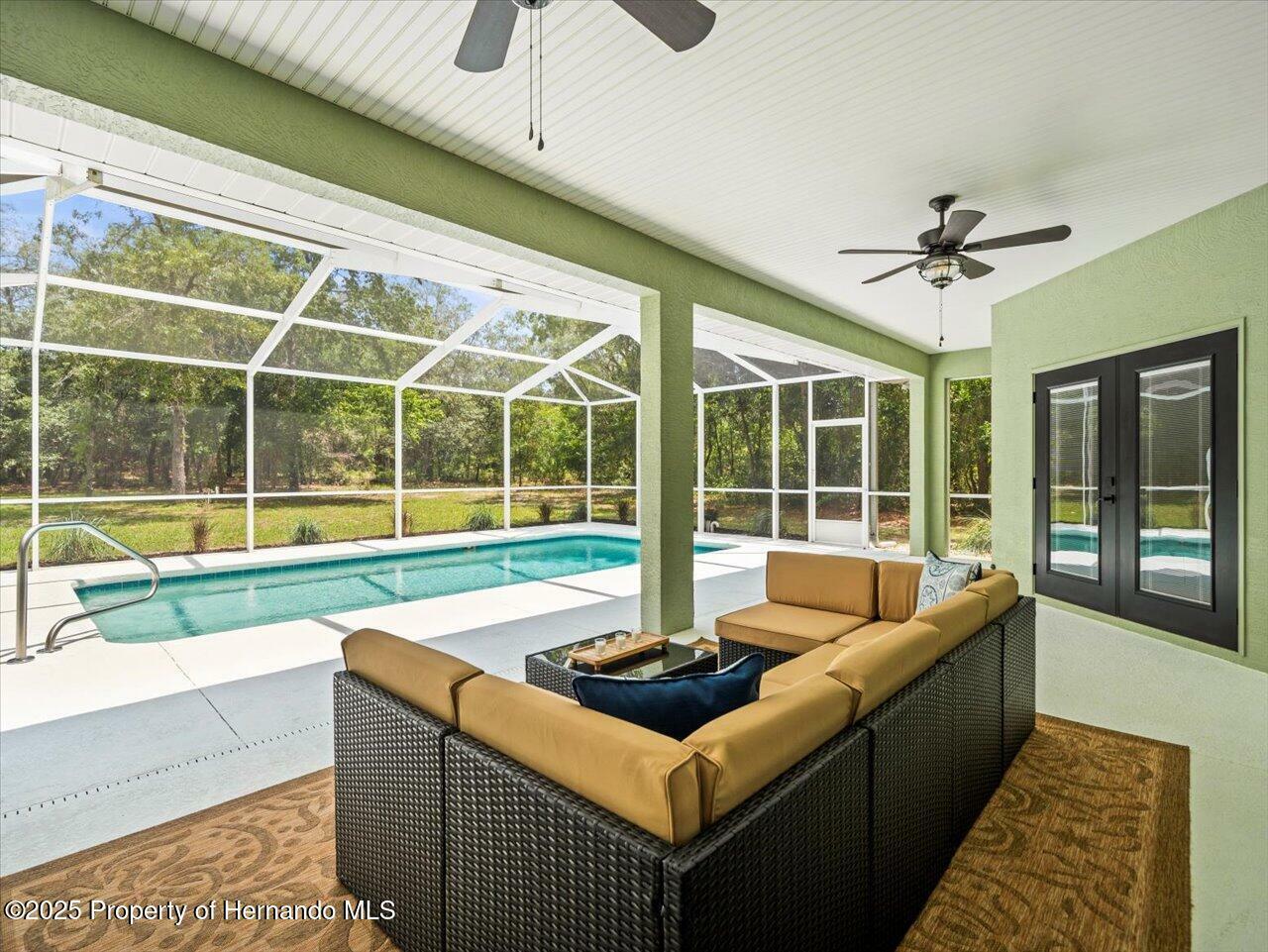 Property Photo: 2543 E Marcia Street FL 34453