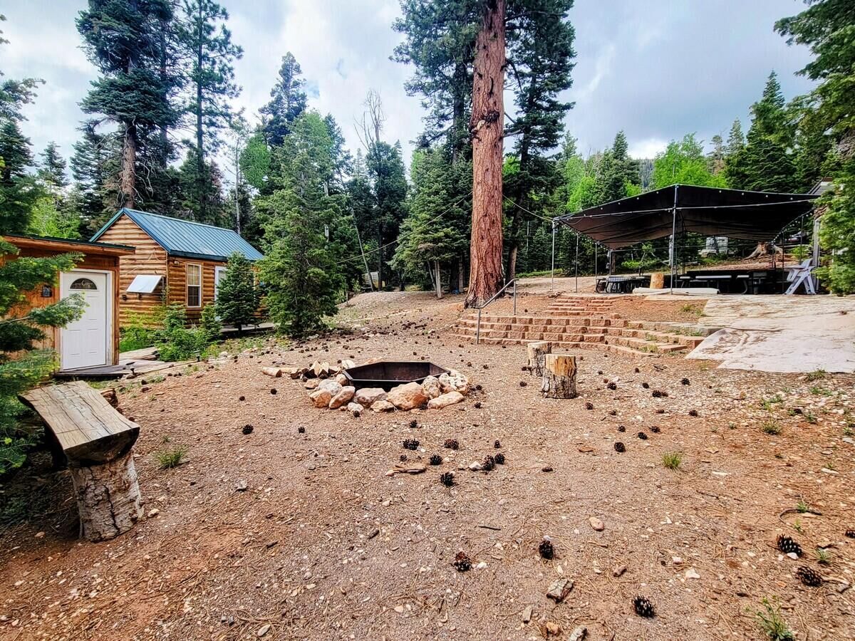 Property Photo:  5470 W Berry Loop  UT 84762 