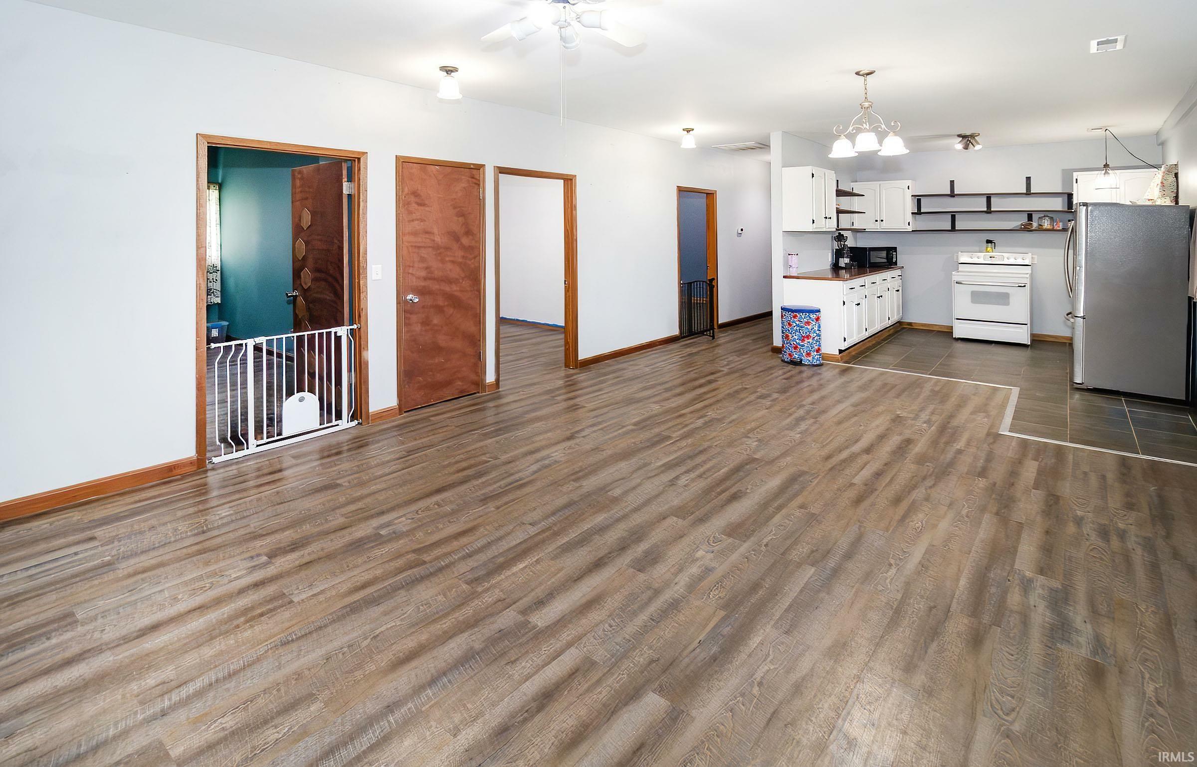 Property Photo: 301 S McCreary Street IN 47648