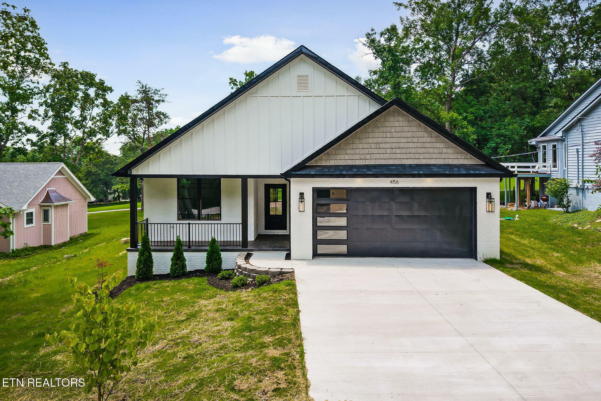456 Lakeview Drive  Crossville TN 38558 photo