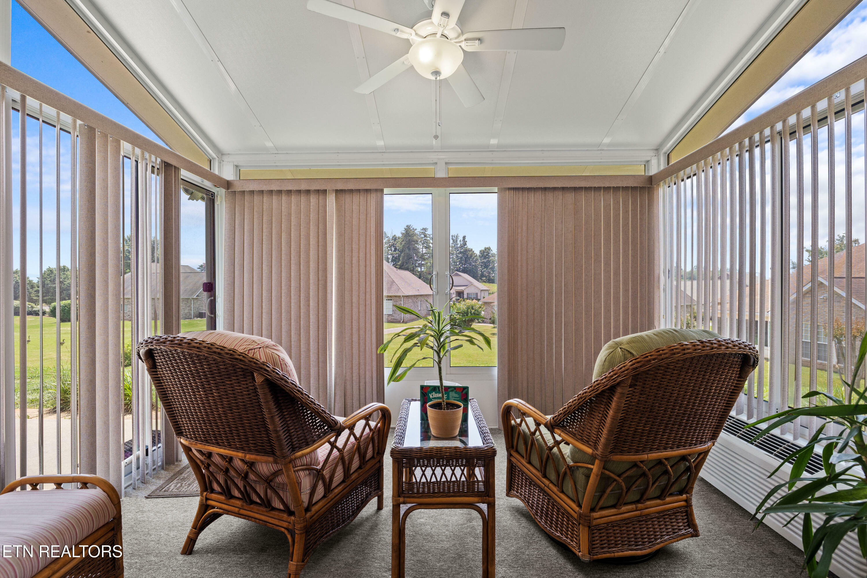 Property Photo: 274 Royal Oaks Drive TN 37801