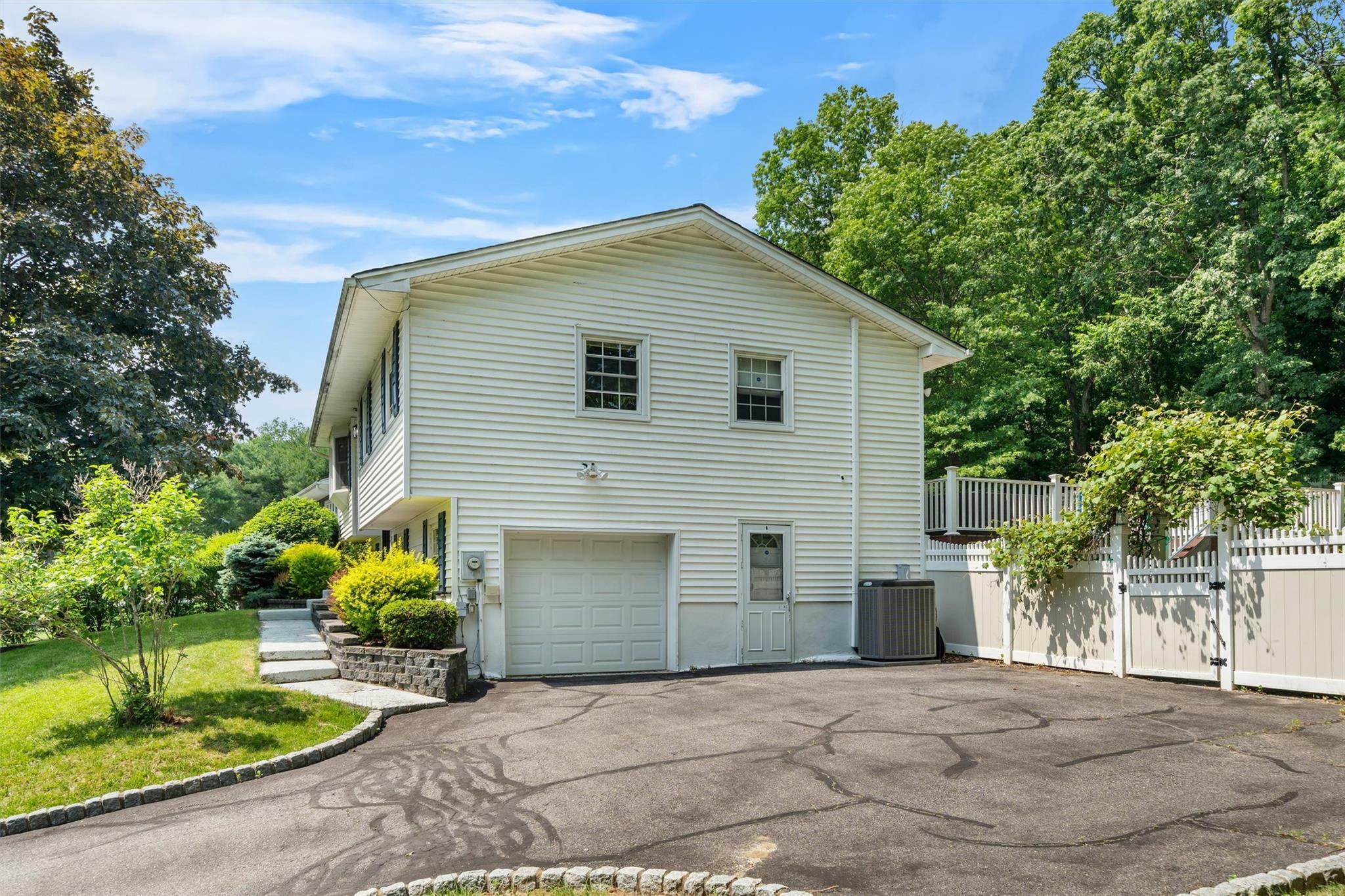 Property Photo: 154 Meadow Lark Road NY 12549