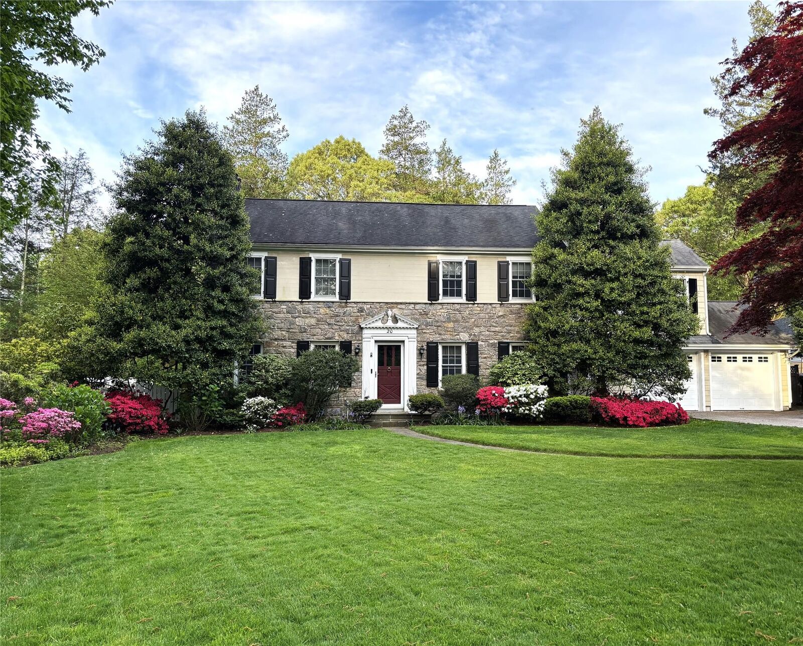 Property Photo:  20 Hemlock Drive  NY 10591